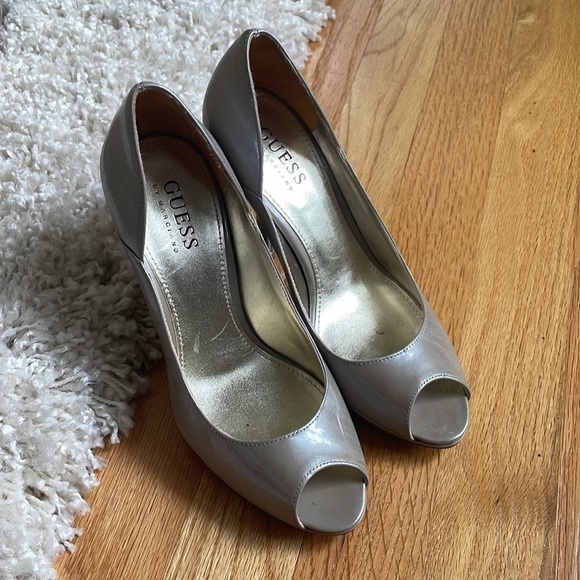 Guess by Marciano Women Sz 5 Pearl Gold Metallic Peep Open Toe Platform 4" Heel - Picture 4 of 10